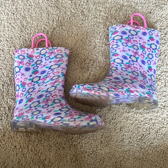 Girls Toddler Rainboots - Picture 1 of 2